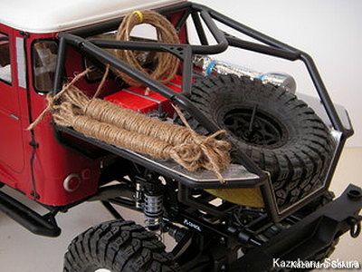 Axial(アキシャル)・SCX10・ランドクルーザー40・トラギー